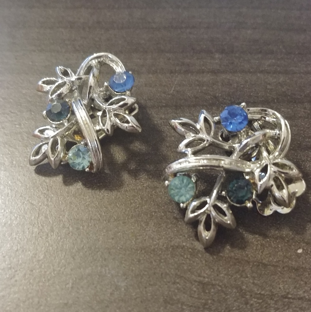 Vintage Coro clip on earrings
